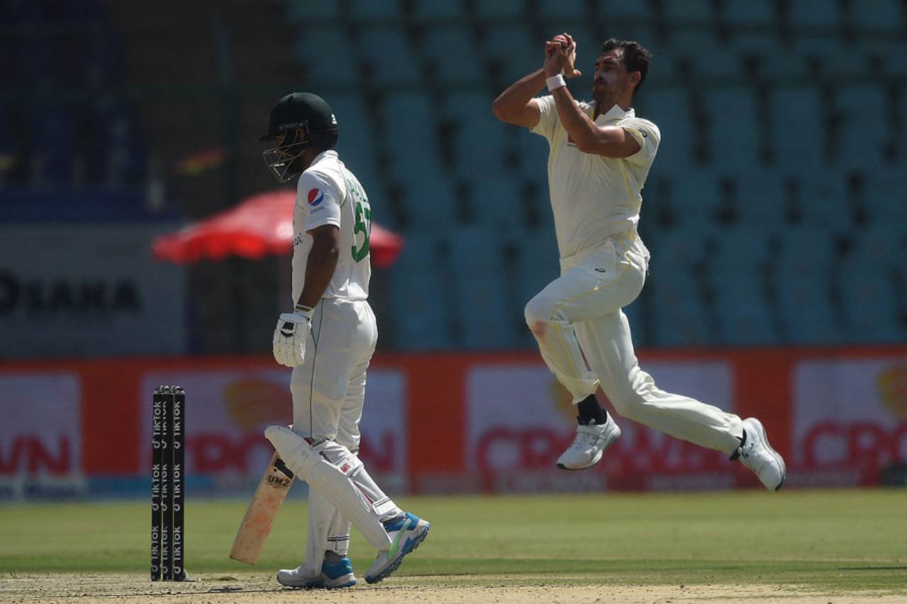 Mitchell Starc in his delivery stride, Pakistan vs Australia, 2nd Test, Karachi, March 14, 2022