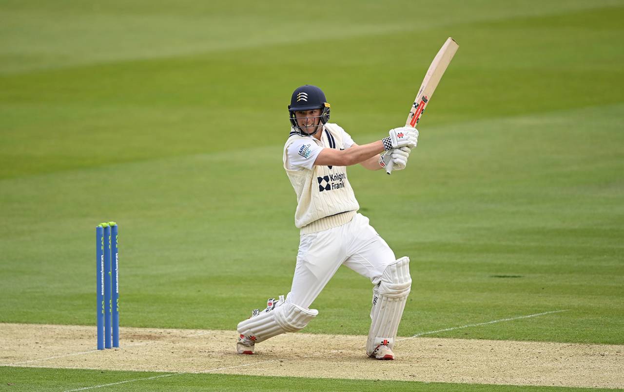 Josh de Caires cuts on his way to a maiden first-class fifty&nbsp;&nbsp;&bull;&nbsp;&nbsp;Getty Images