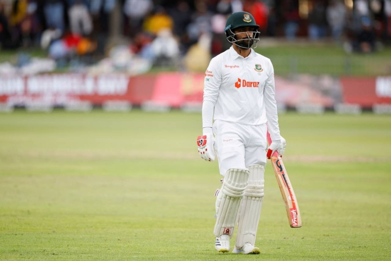 Tamim Iqbal wears a dejected look after being dismissed for 47, South Africa vs Bangladesh, 2nd Test, Gqeberha, 2nd day, April 9, 2022
