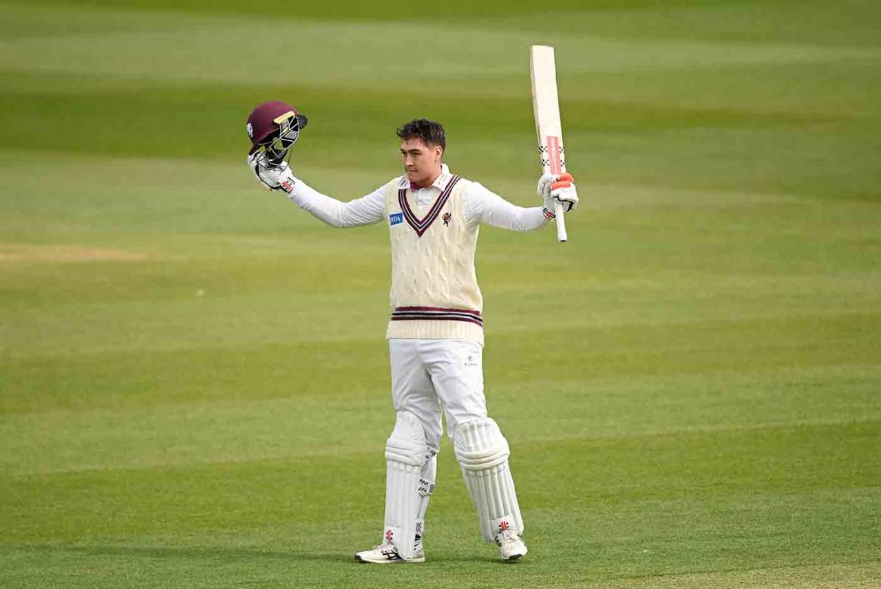 Matt Renshaw set up the innings with a hundred, Somerset vs Warwickshire, LV= Insurance Championship, Division One, Taunton, April 28, 2022