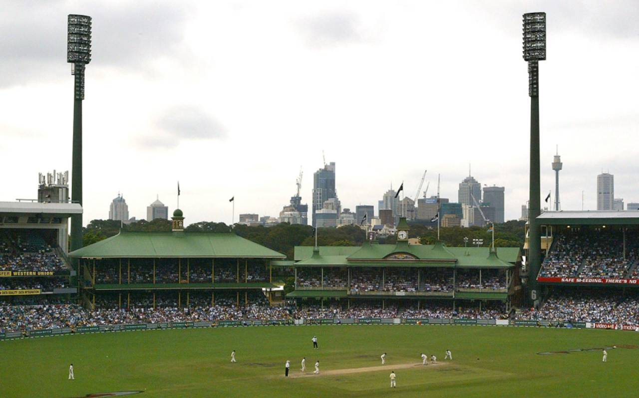 A general view of the 2003-04 Australia-India Test in Sydney, Australia v India, 4th Test, Sydney, 5th day, January 6, 2004