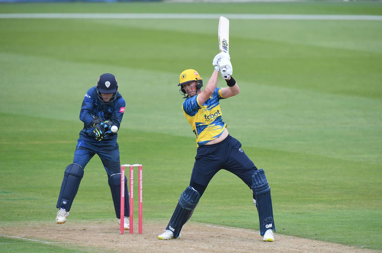 Adam Hose makes room to throw the bat, Birmingham vs Derbyshire, Vitality Blast, Edgbaston, June 19, 2022