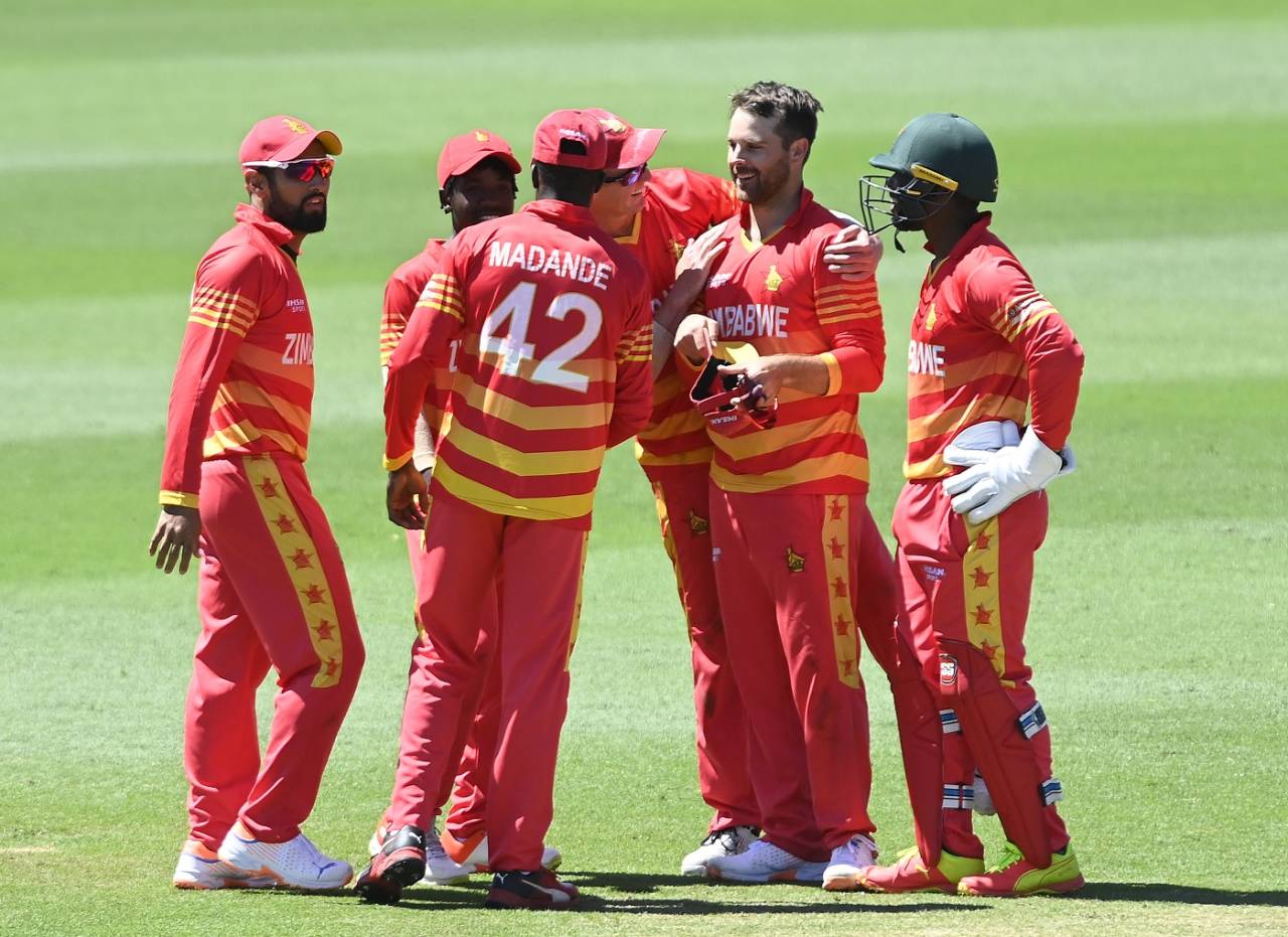 Ryan Burl picked up five wickets for ten runs to skittle Australia, Australia vs Zimbabwe, 3rd ODI, Townsville, September 3, 2022