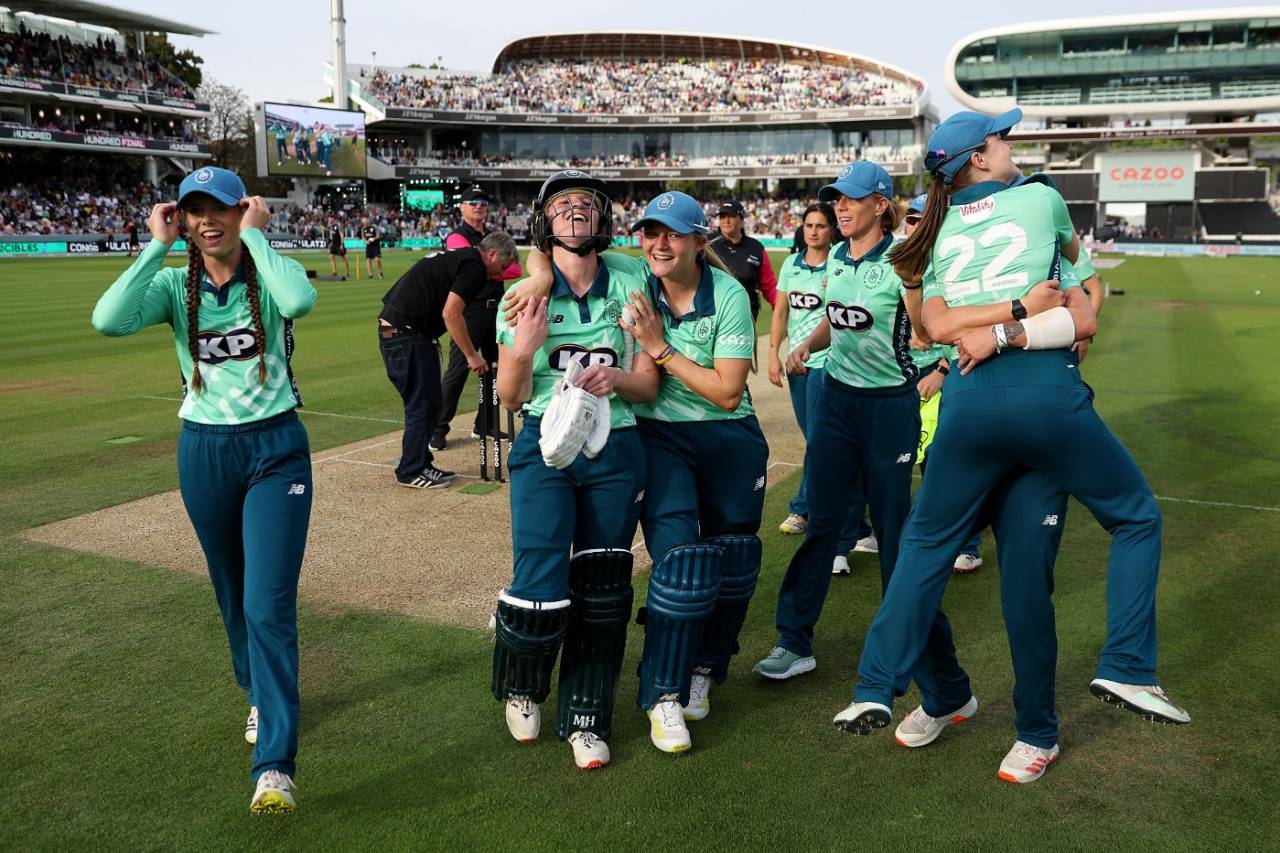 Oval Invincibles celebrate the retention of their Women's Hundred title, Oval Invincibles vs Southern Brave, Women's Hundred final, Lord's, September 3, 2022