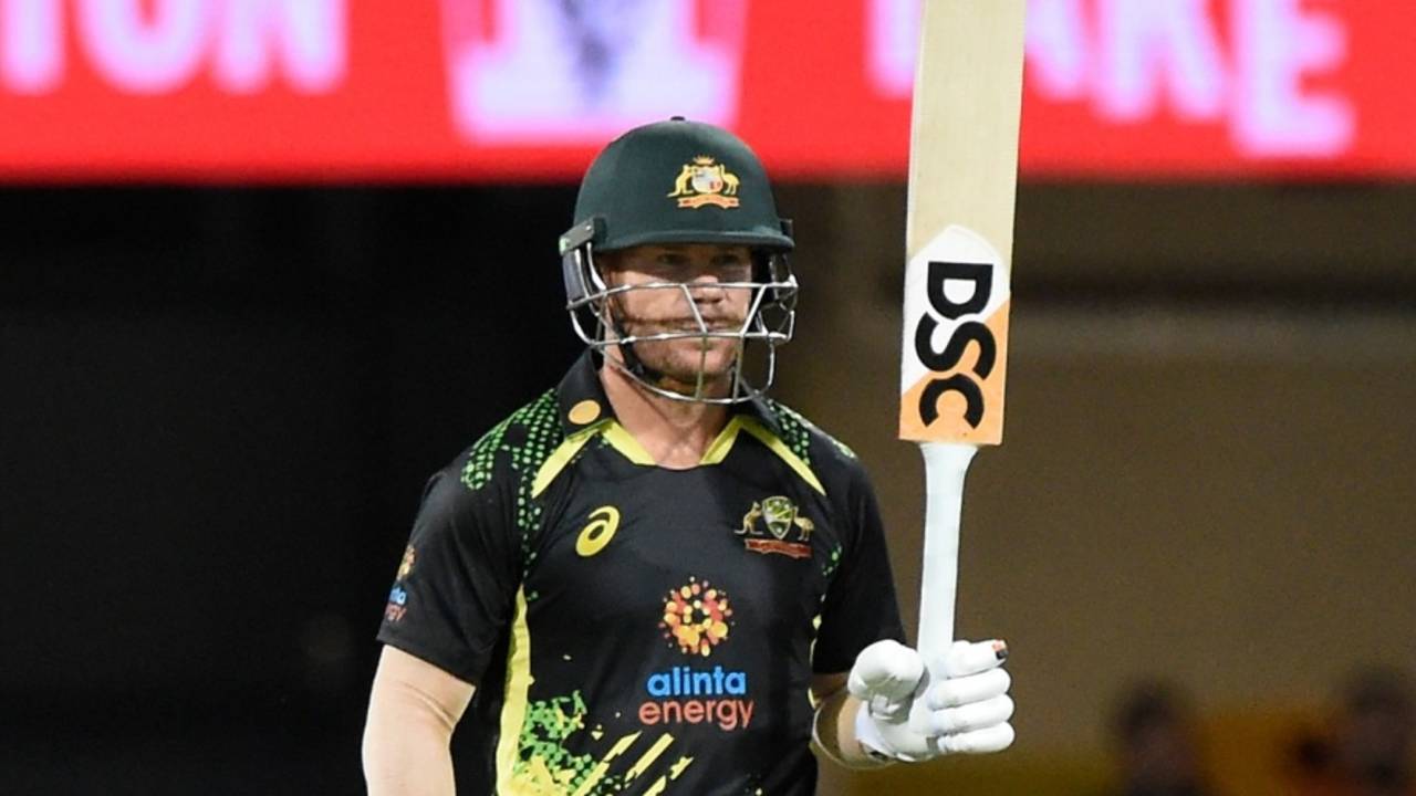 David Warner acknowledges the cheer after reaching fifty, Australia vs West Indies, 2nd T20I, Brisbane, October 7, 2022