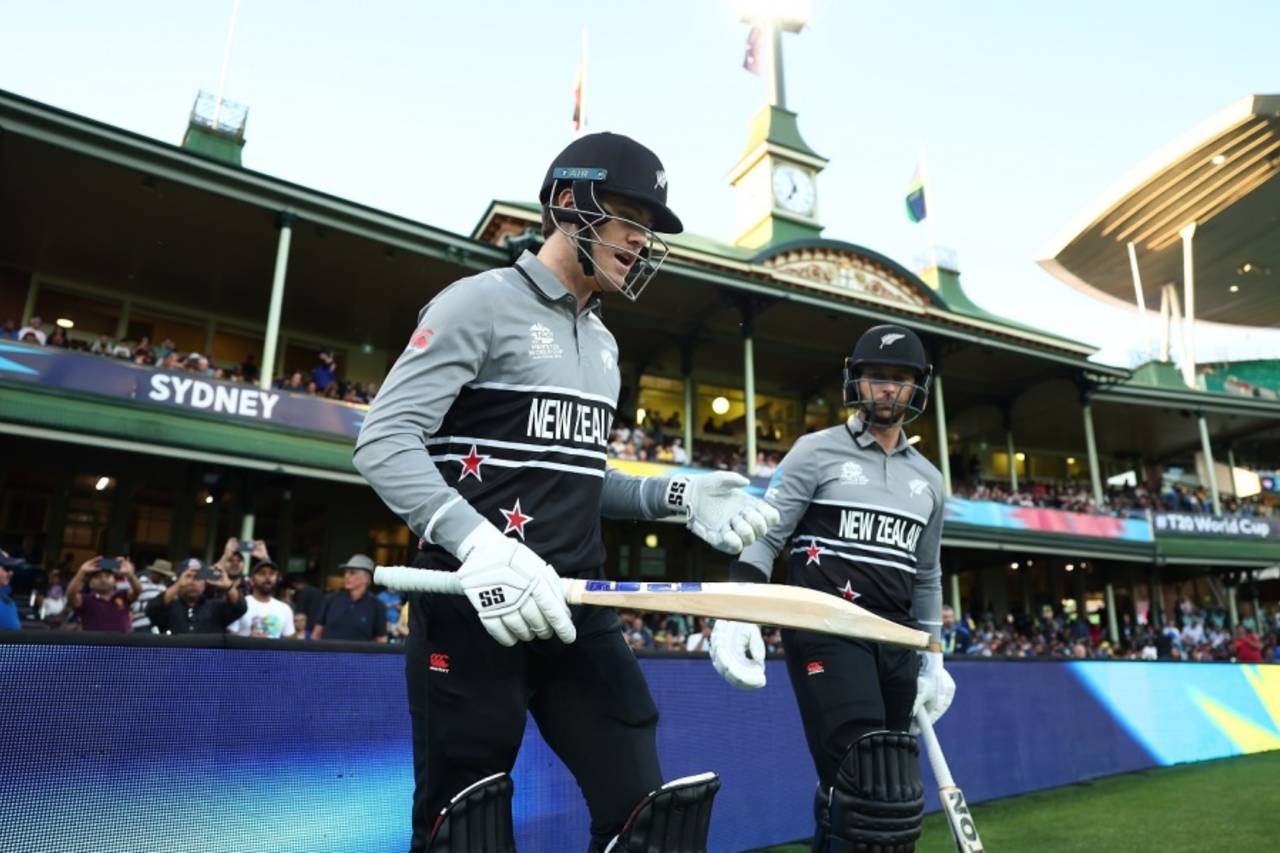 Finn Allen and Devon Conway walk out to bat, New Zealand vs Sri Lanka, Men's T20 World Cup, Group 1, Sydney, October 29, 2022