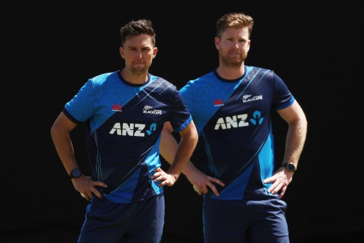 Trent Boult and Jimmy Neesham wait for their turn to bowl in the nets, Men's T20 World Cup 2022, Sydney, November 7, 2022