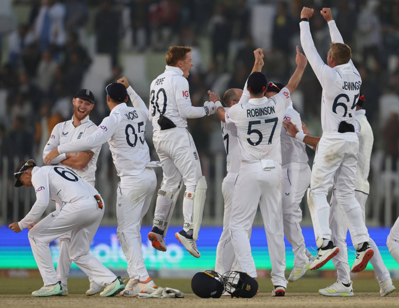 England celebrate the moment of victory as Jack Leach seals the first Test, Pakistan vs England, 1st Test, Rawalpindi, 5th day, December 5, 2022