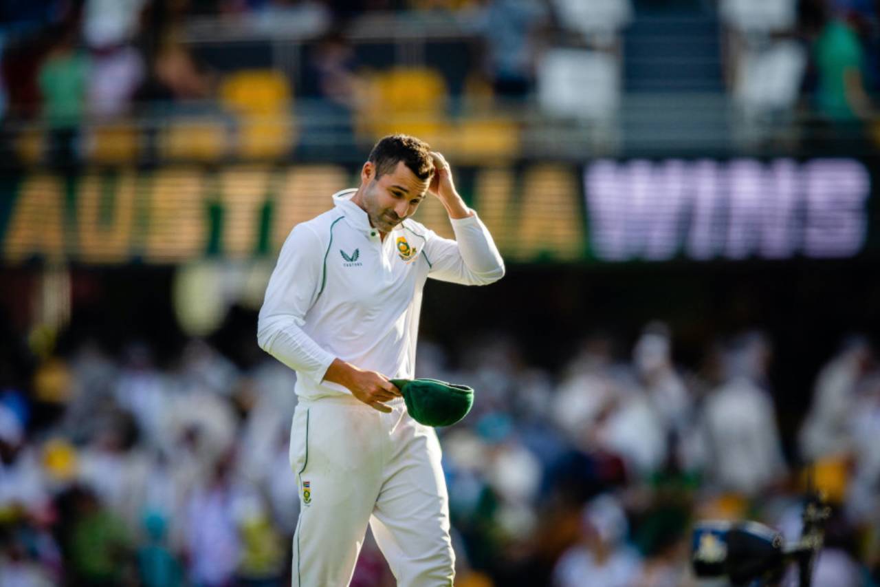 Ho ho no: Dean Elgar has much to ponder ahead of the Boxing Day Test&nbsp;&nbsp;&bull;&nbsp;&nbsp;AFP/Getty Images