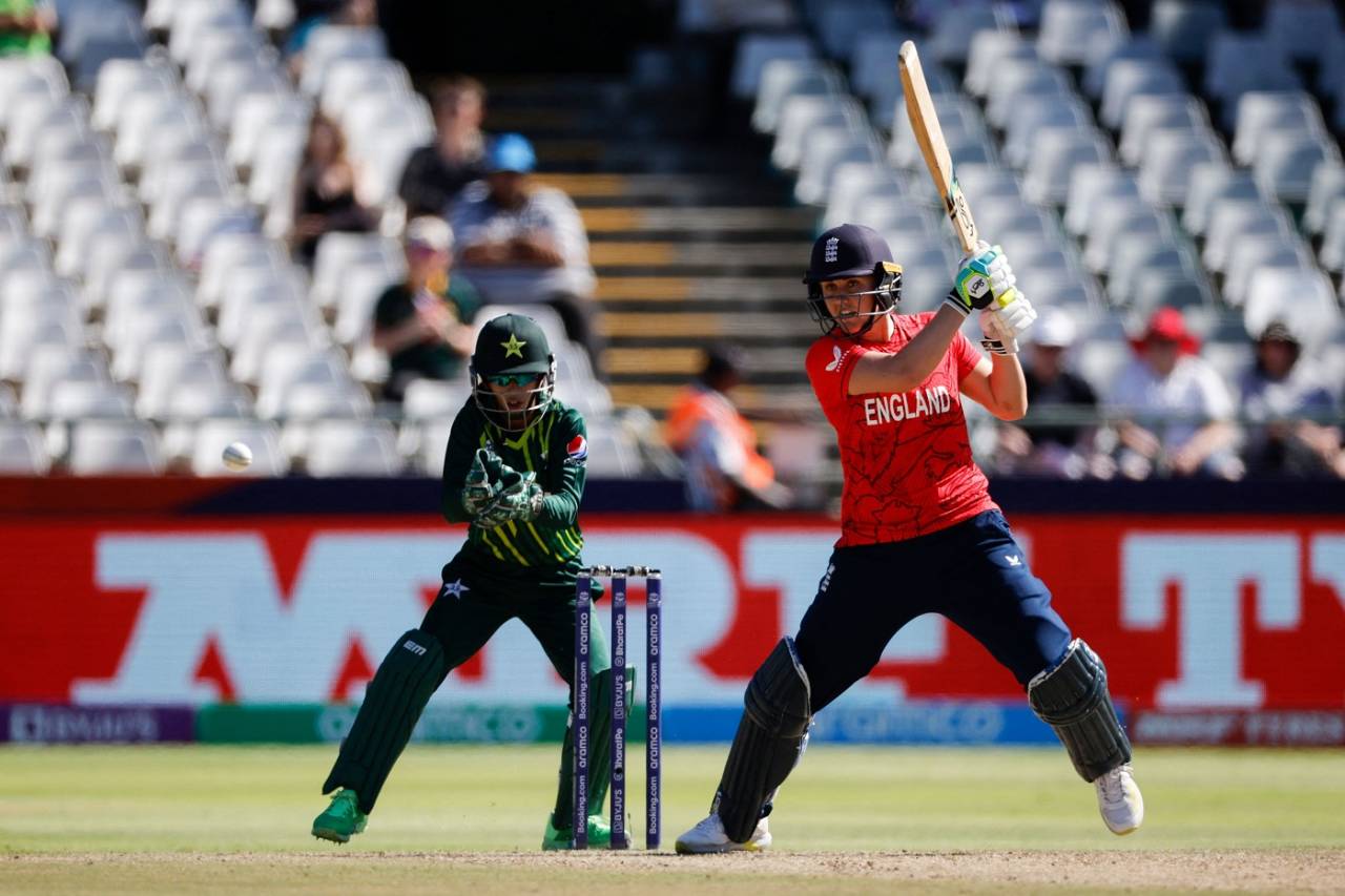 Nat Sciver-Brunt punches one on the backfoot, England vs Pakistan, Women's T20 World Cup, Cape Town, February 21, 2023