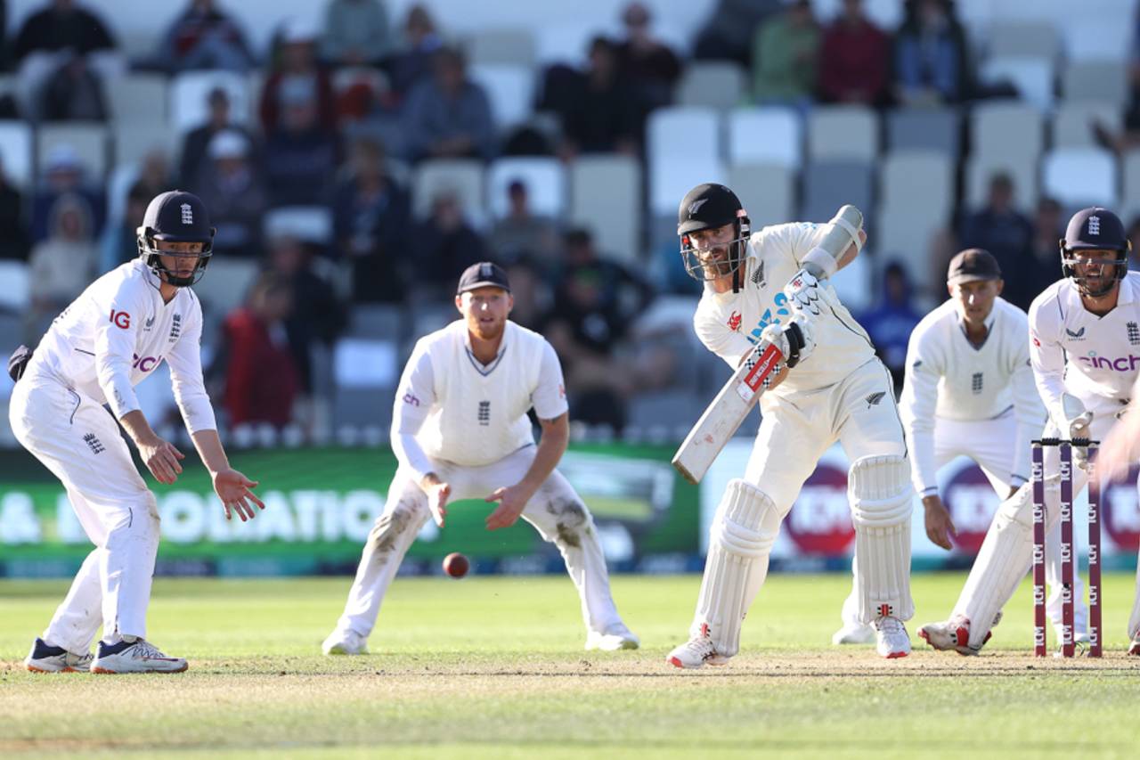 Kane Williamson dug in before the close, New Zealand vs England, 2nd Test, Wellington, 3rd day, February 26, 2023