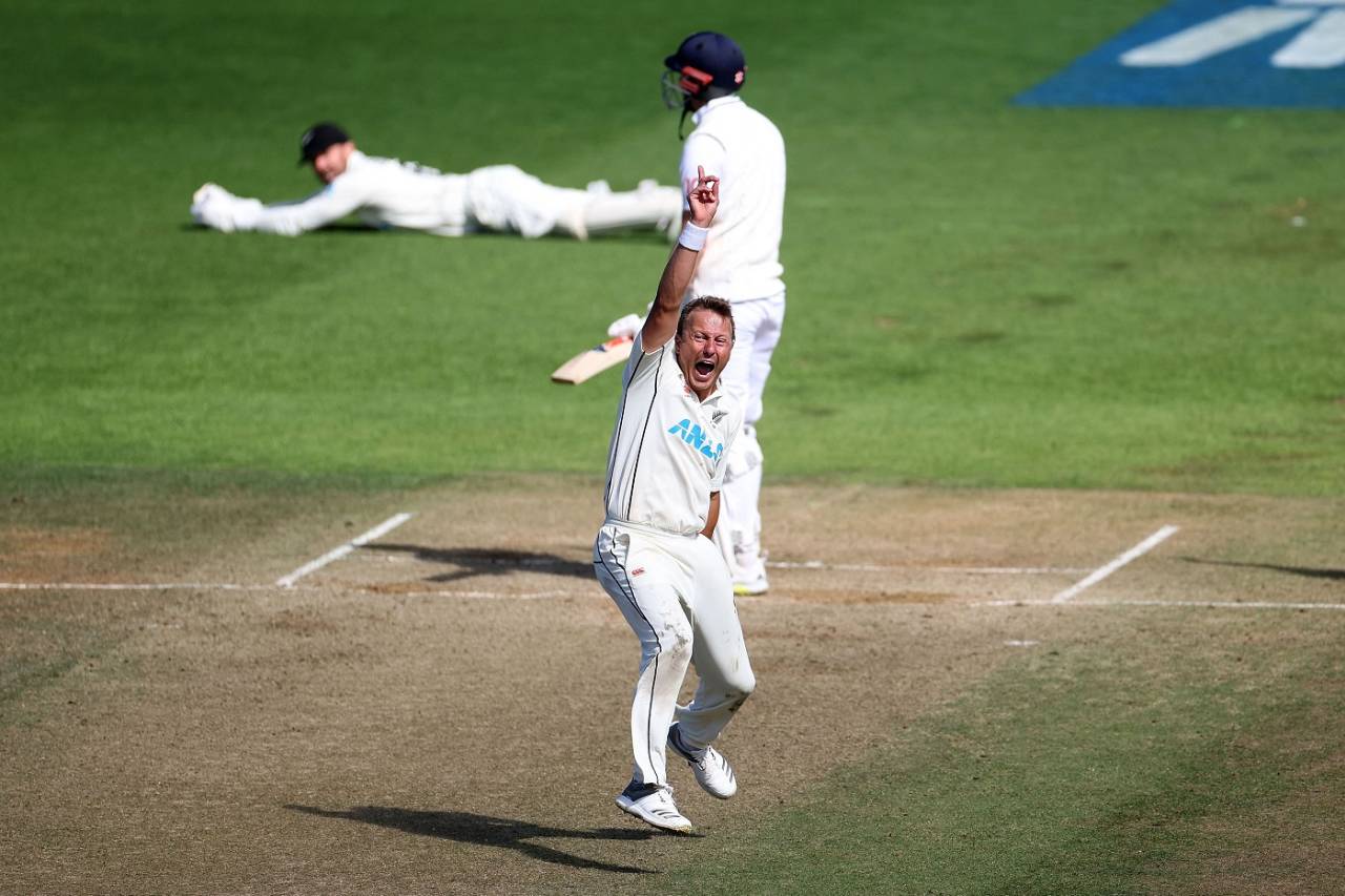 Neil Wagner appeals successfully after James Anderson is caught behind down the leg side, New Zealand vs England, 2nd Test, Wellington, 5th day, February 28, 2023