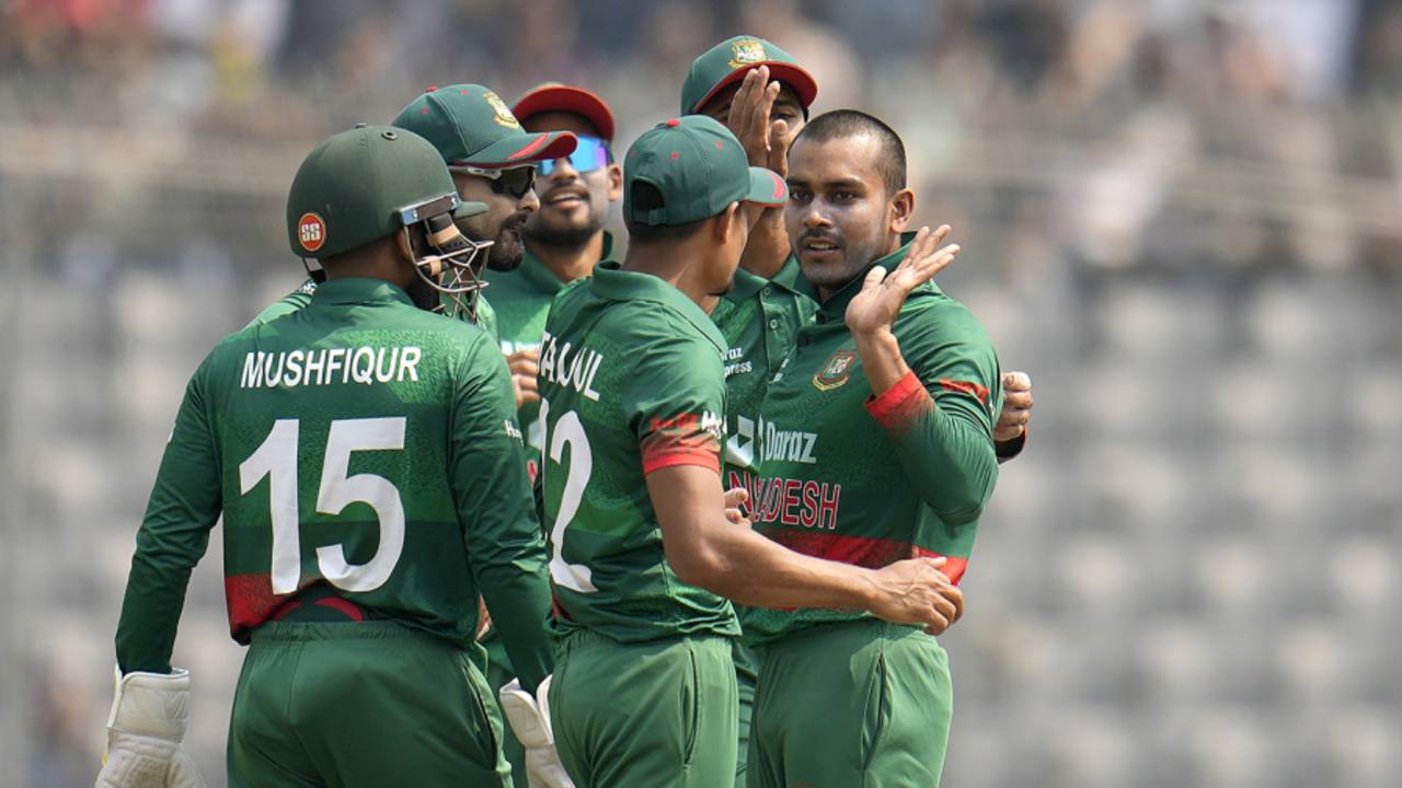 Hathurusinghe believes Mehidy Hasan Miraz's emergence as a 'genuine allrounder' has given Bangladesh the option of playing an extra batter or bowler depending on conditions