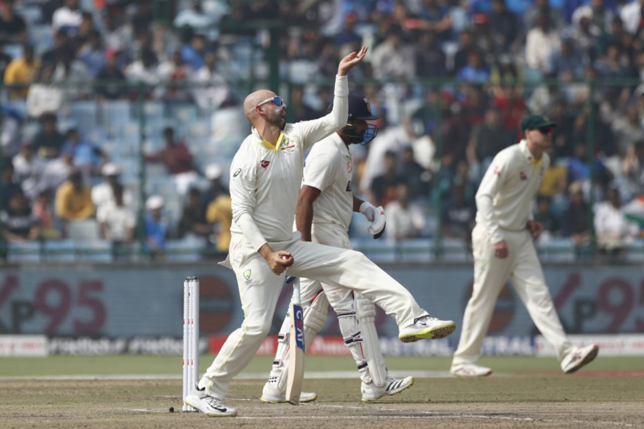 Nathan Lyon goes around the wicket, India vs Australia, 2nd Test, Delhi, 3rd day, February 19, 2023