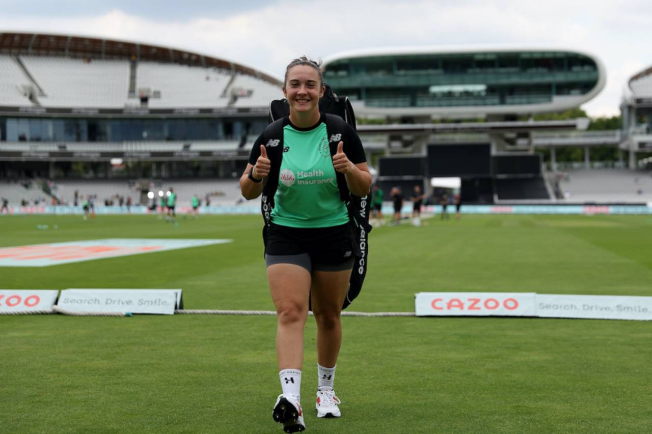 Alice Capsey walks out to warm up before the final, Oval Invincibles vs Southern Brave, Women's Hundred final, Lord's, September 3, 2022