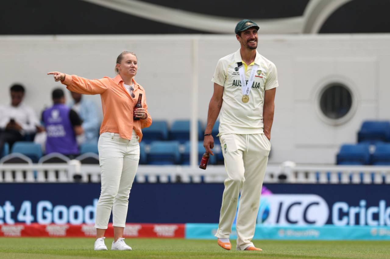 Alyssa Healy and her husband Mitchell Starc unwind after the latter helped wrap up Australia's WTC win, Australia vs India, WTC final, fifth day, The Oval, London, June 11, 2023