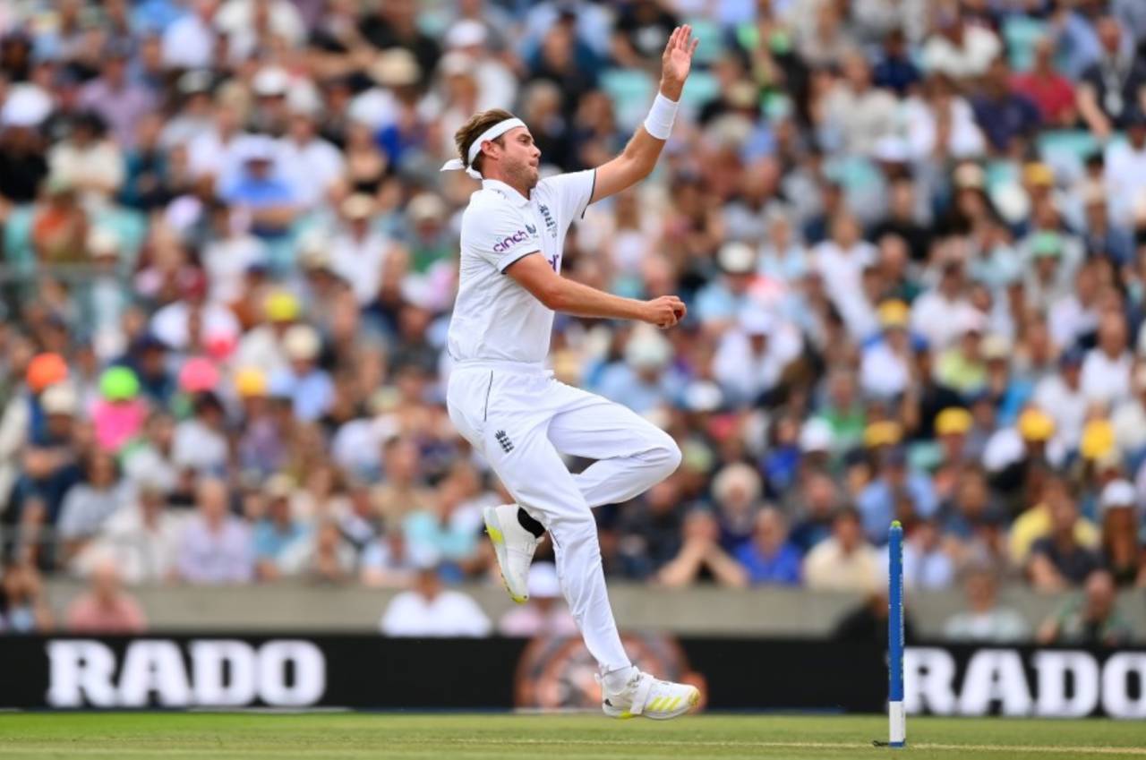 Stuart Broad bowls in his final Test match, England vs Australia, 5th men's Ashes Test, The Oval, 4th day, July 30, 2023