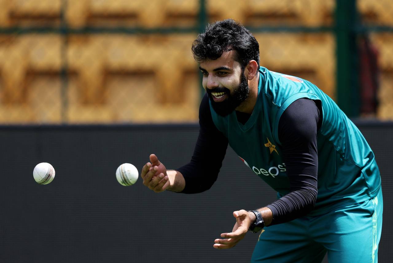 Shadab Khan will be available to bowl only after two weeks of rehab&nbsp;&nbsp;&bull;&nbsp;&nbsp;ICC via Getty Images
