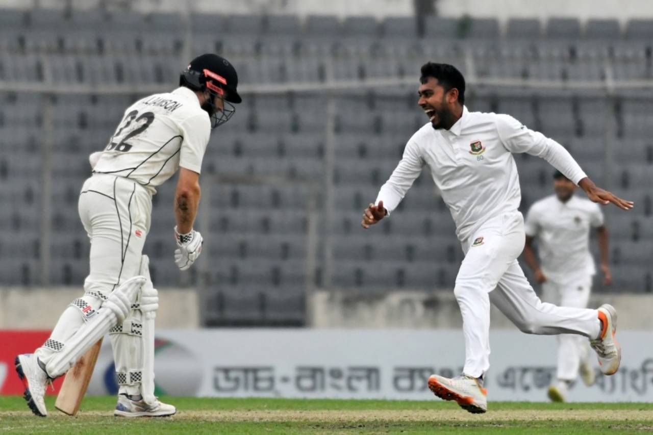 Mehidy Hasan Miraz wheels away in celebration after getting the big wicket of Kane Williamson, Bangladesh vs New Zealand, 2nd Test, Mirpur, 1st day, December 6, 2023