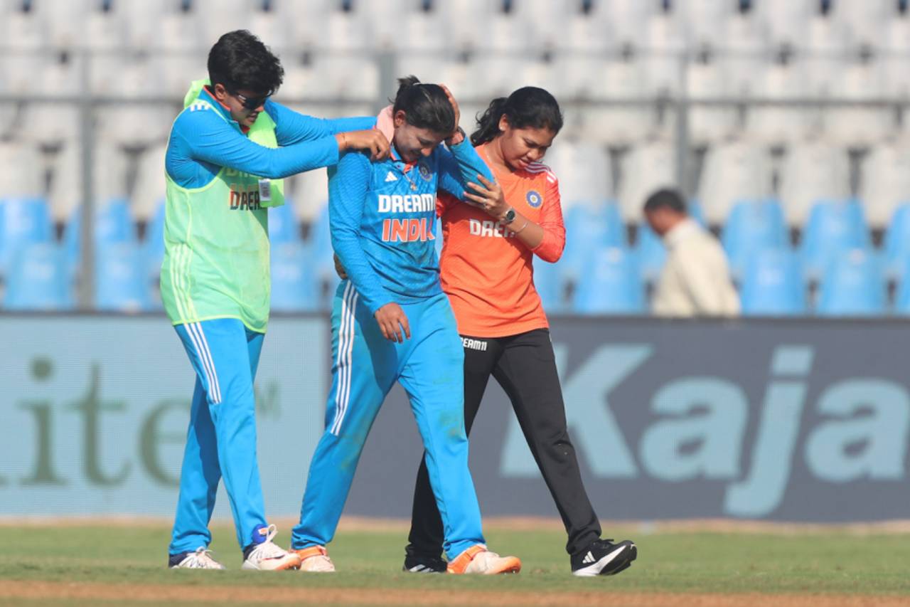 Sneh Rana went off the field after colliding with Pooja Vastrakar in the 25th over, India vs Australia, 2nd ODI, Mumbai, December 30, 2023