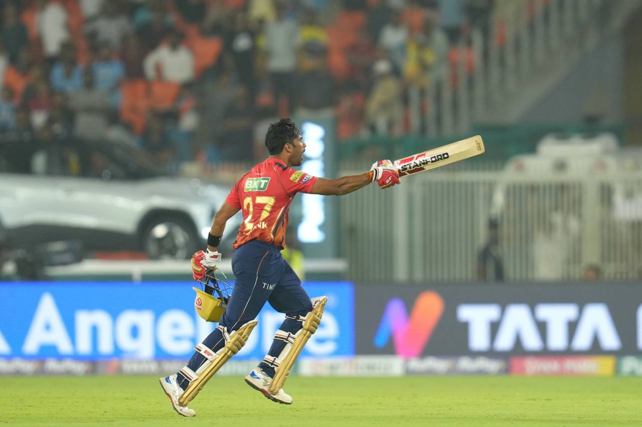 Shashank Singh runs off to celebrate after hitting the winning runs, Gujarat Titans vs Punjab Kings, IPL 2024, Ahmedabad, April 4, 2024