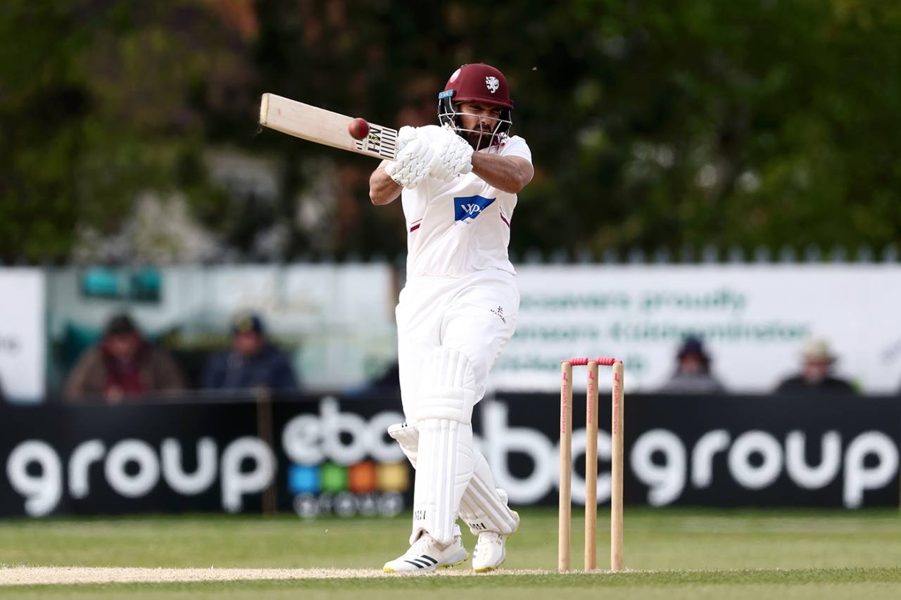 Andrew Umeed pulls during his innings of 47, Worcestershire vs Somerset, County Championship, Division One, Kidderminster, April 26, 2024