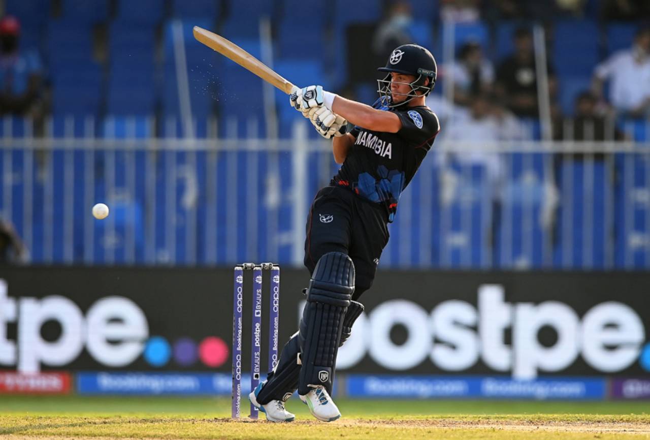 Michael van Lingen pulls, Namibia vs New Zealand, T20 World Cup, Group 2, Sharjah, November 5, 2021