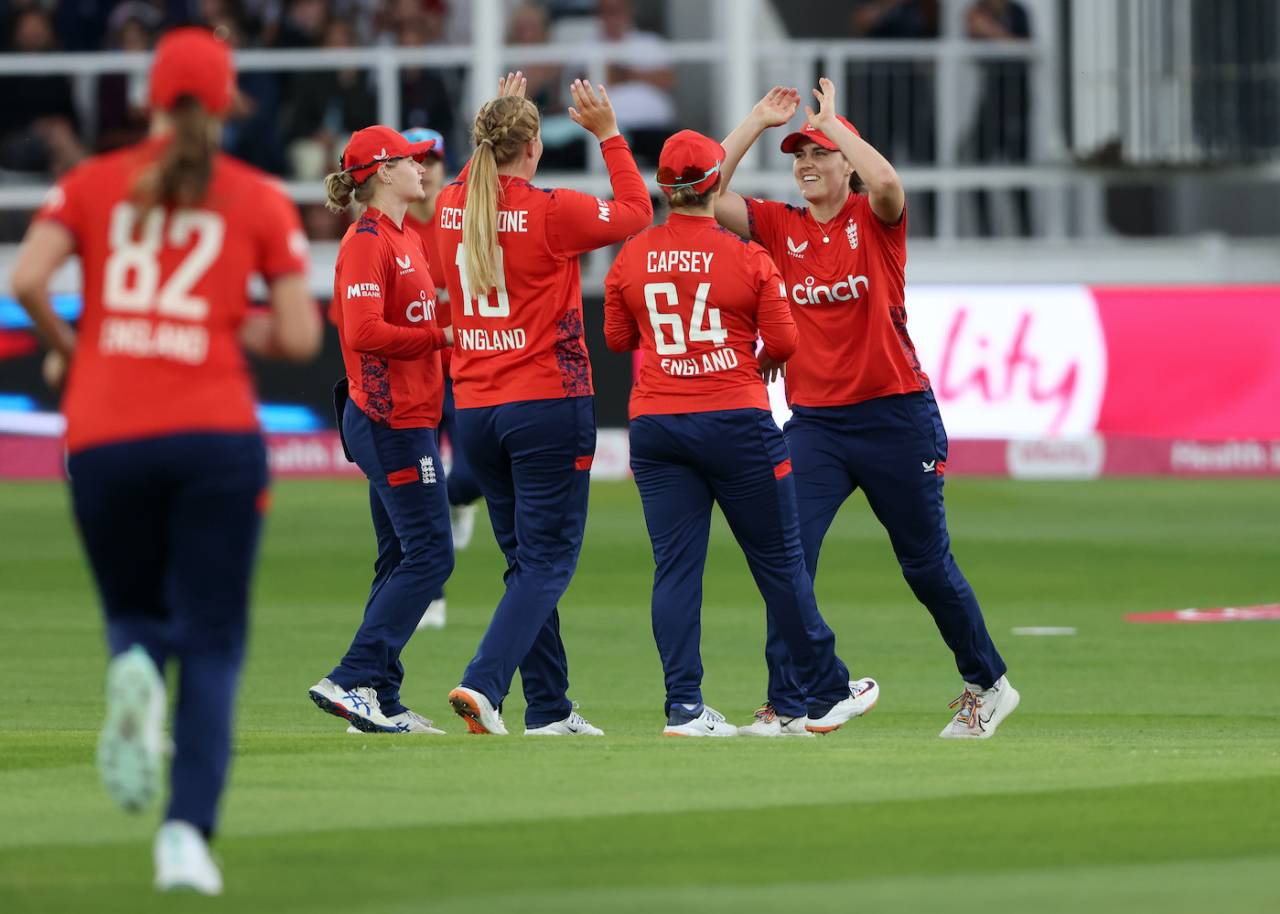 Nat Sciver-Brunt and Sophie Ecclestone combined to dismiss Suzie Bates, England vs New Zealand, 3rd Women's T20I, Canterbury, July 11, 2024