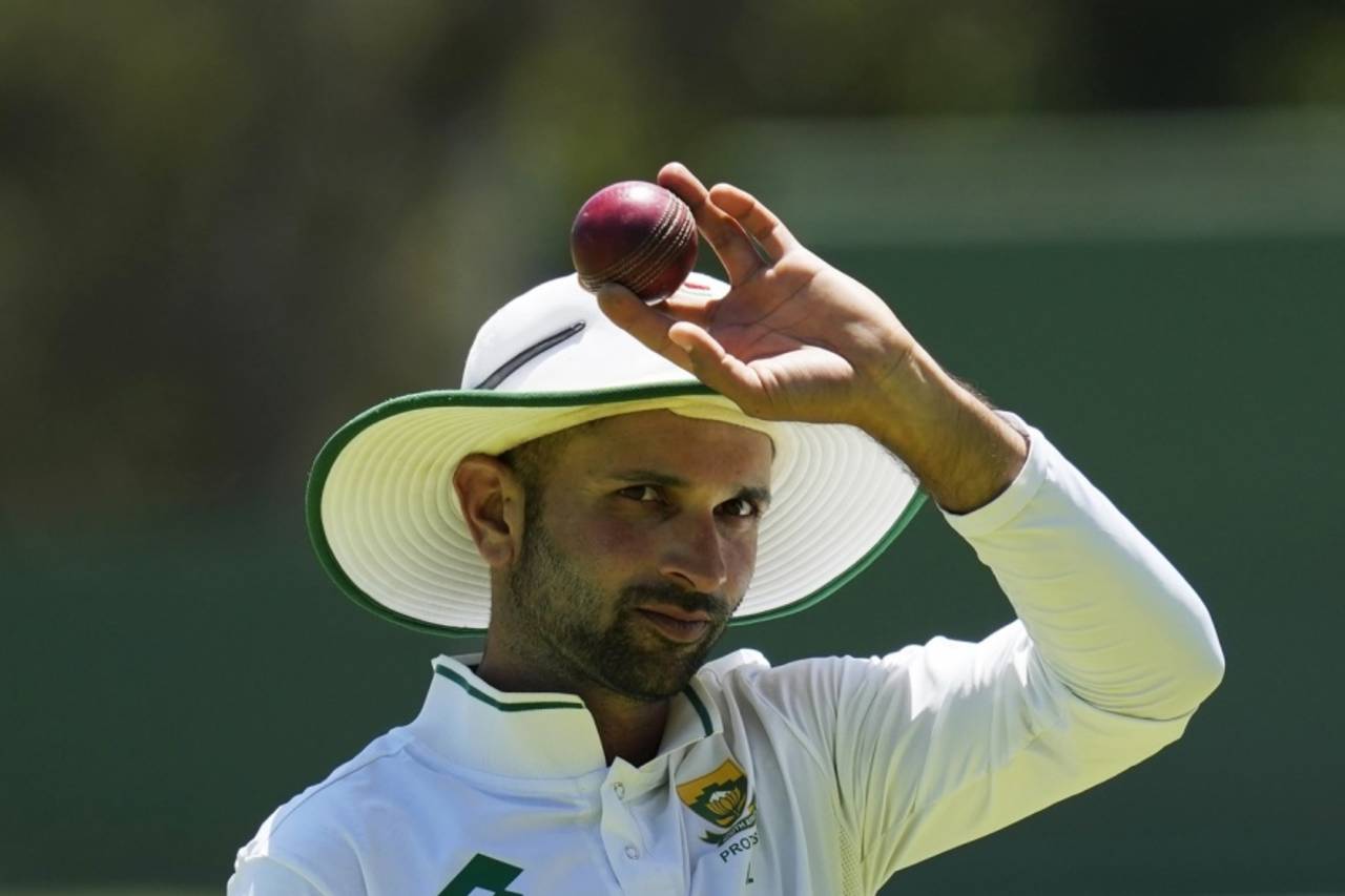 Keshav Maharaj celebrates his five-for, South Africa vs Sri Lanka, 2nd Test, Day 5, ICC World Test Championship, Gqeberha, December 9, 2024