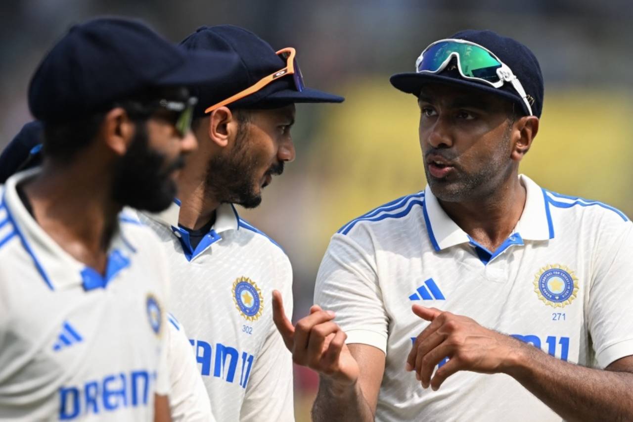 Jasprit Bumrah, Axar Patel and R Ashwin (from left) chat, India vs England, 2nd Test, Visakhapatnam, 4th day, February 5, 2024