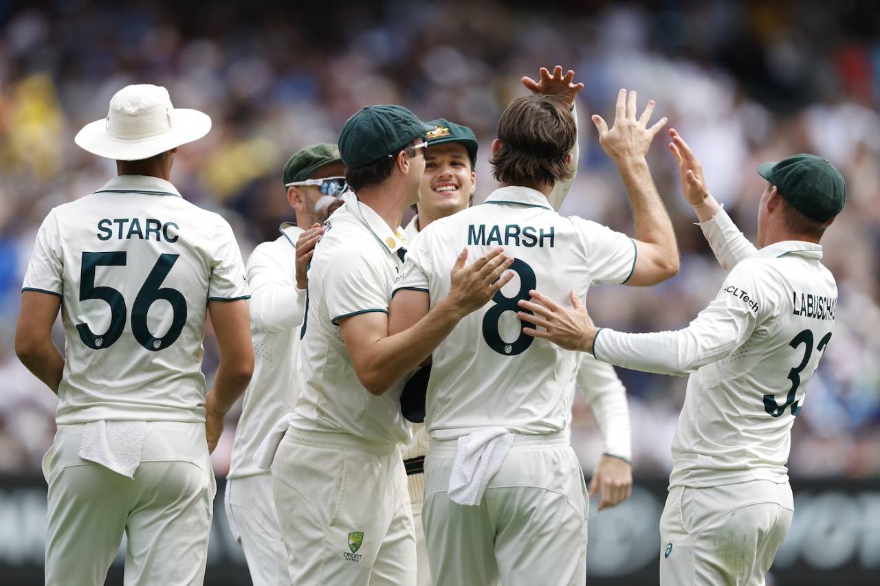 Mitchell Marsh took a sharp, tumbling catch to remove Rishabh Pant, Australia vs India, 4th Test, Melbourne, 5th day, December 30, 2024