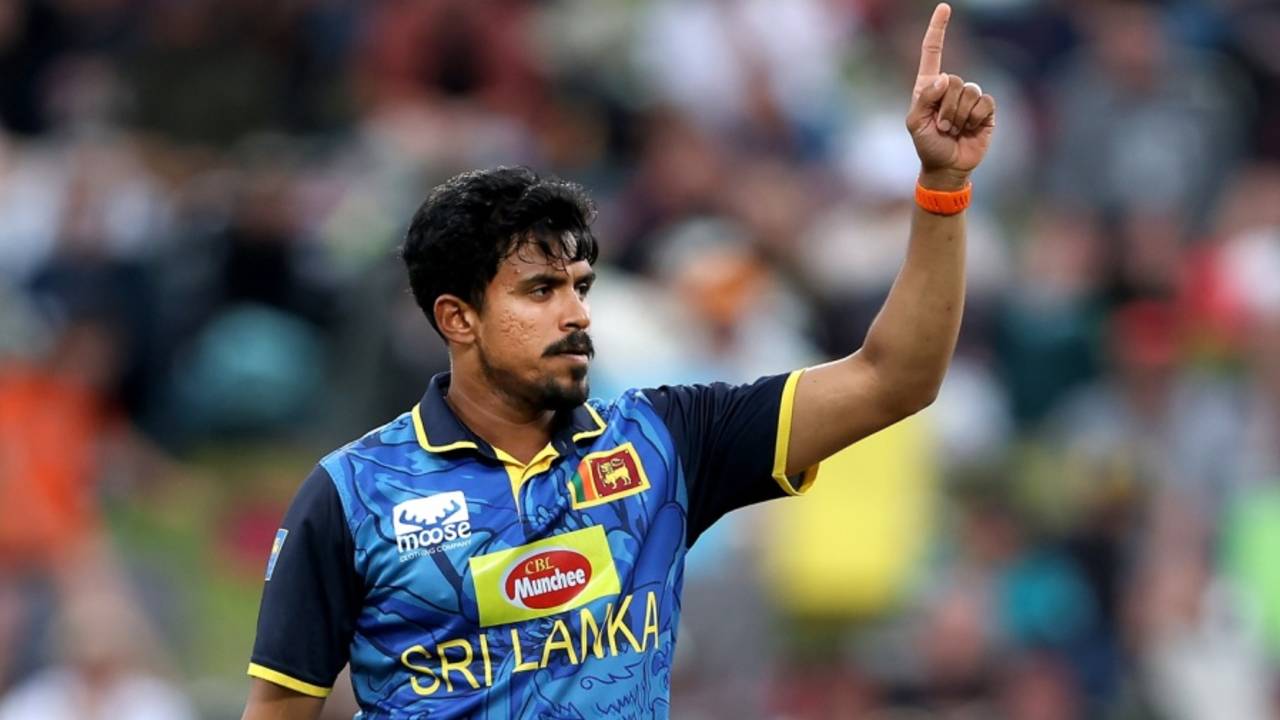Maheesh Theekshana became the seventh Sri Lanka bowler to bag an ODI hat-trick, New Zealand vs Sri Lanka, 2nd T20I, Hamilton, January 8, 2025