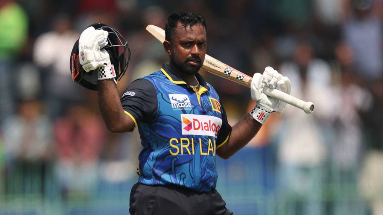 Charith Asalanka acknowledges his century, Sri Lanka vs Australia, 1st ODI, Colombo, February 12, 2025