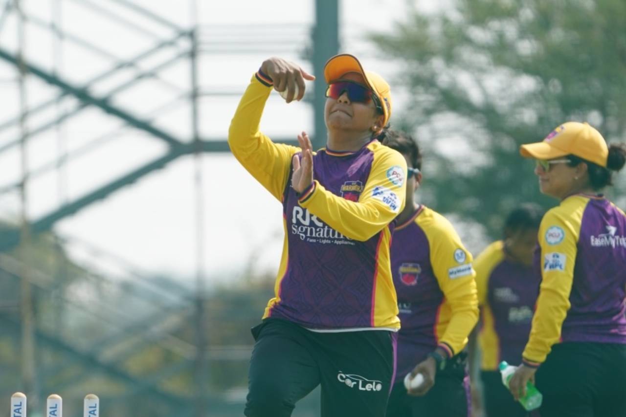 Alana King bowls in the UP Warriorz nets, Febuary 2025