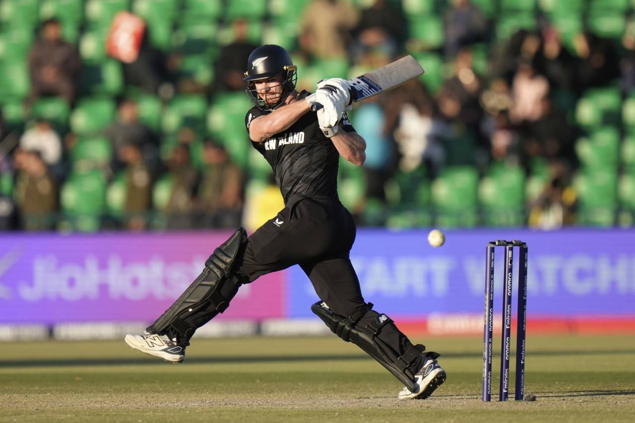 Dispatching of the ball, Glenn Phillips style, New Zealand vs South Africa, Champions Trophy semi-final, Lahore, March 5, 2025