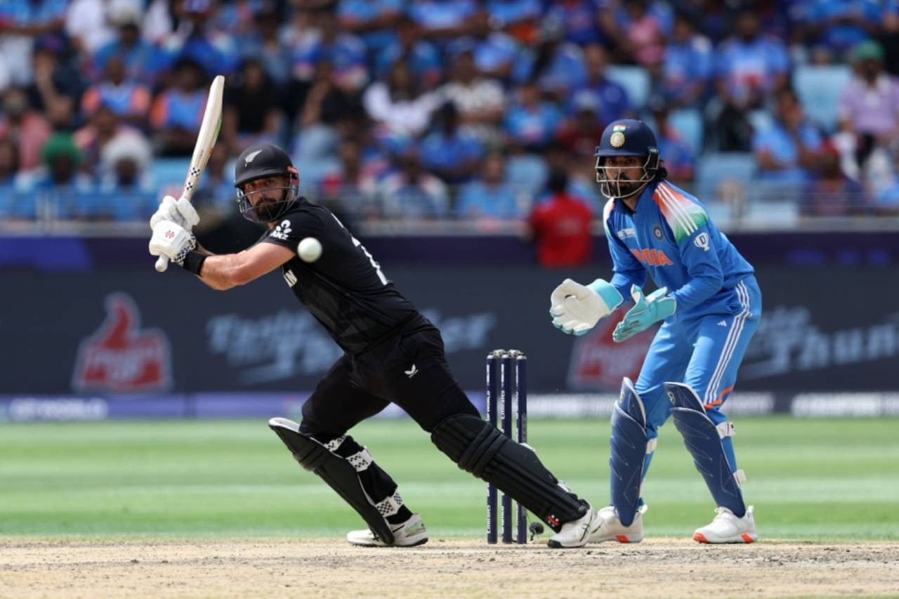 Daryl Mitchell plays away to the leg side, India vs New Zealand, Champions Trophy final, Dubai, March 9, 2025