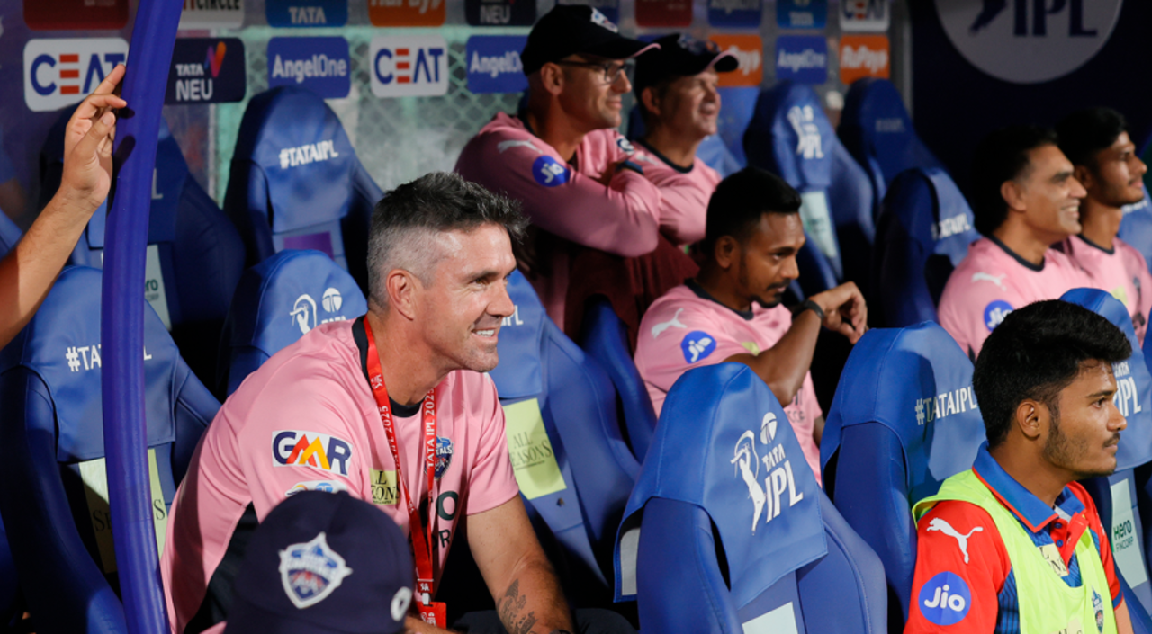 Team mentor Kevin Pietersen sits in the Delhi Capitals dugout, Delhi Capitals vs Lucknow Super Giants, IPL 2025, Visakhapatnam, March 24, 2025