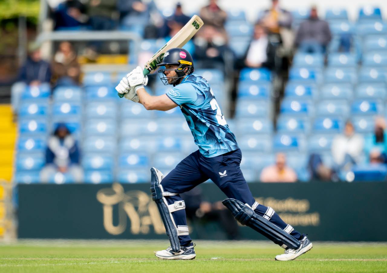 Dawid Malan drives down the ground, Yorkshire vs Leicestershire, Vitality Blast, Headingley, June 8, 2025