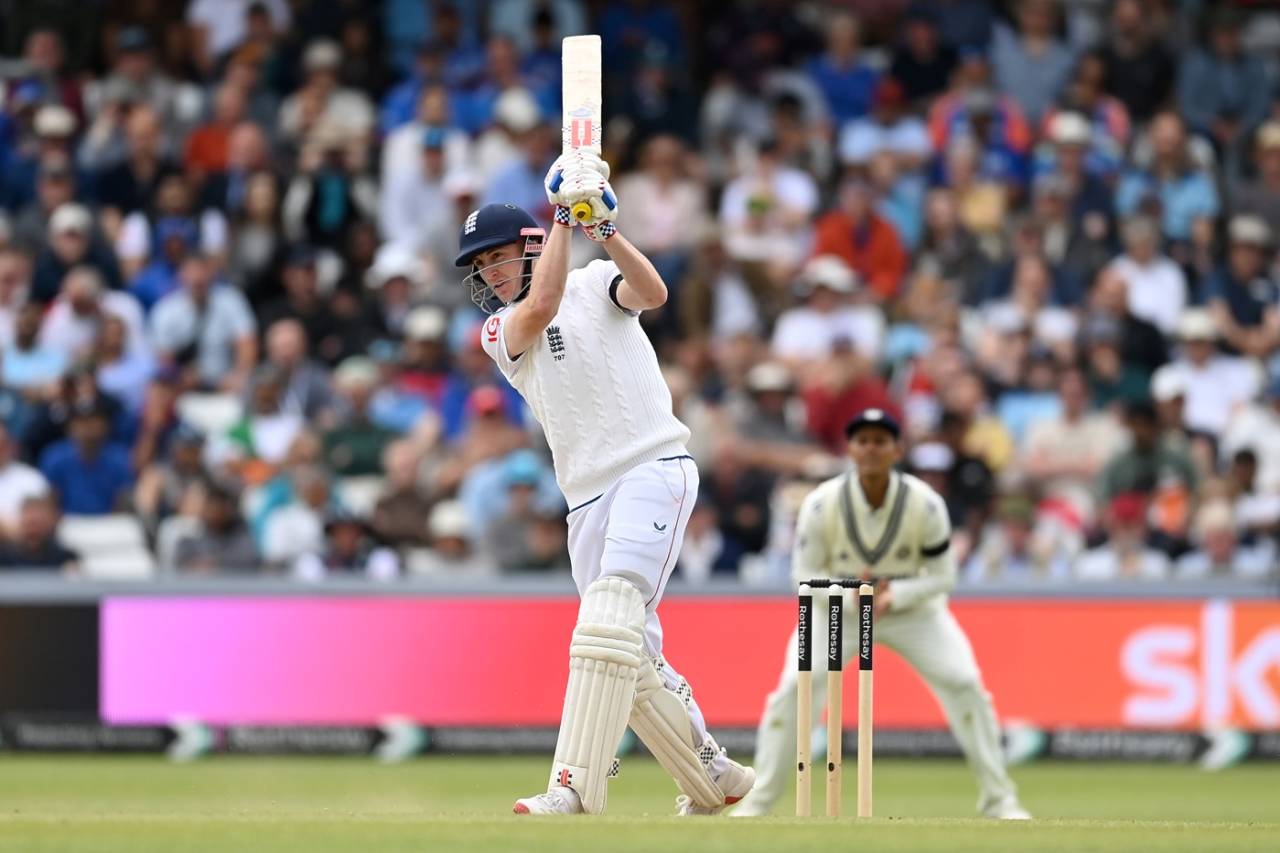 Harry Brook powers one down the ground, England vs India, 1st Test, Leeds, Day 3, June 22, 2025