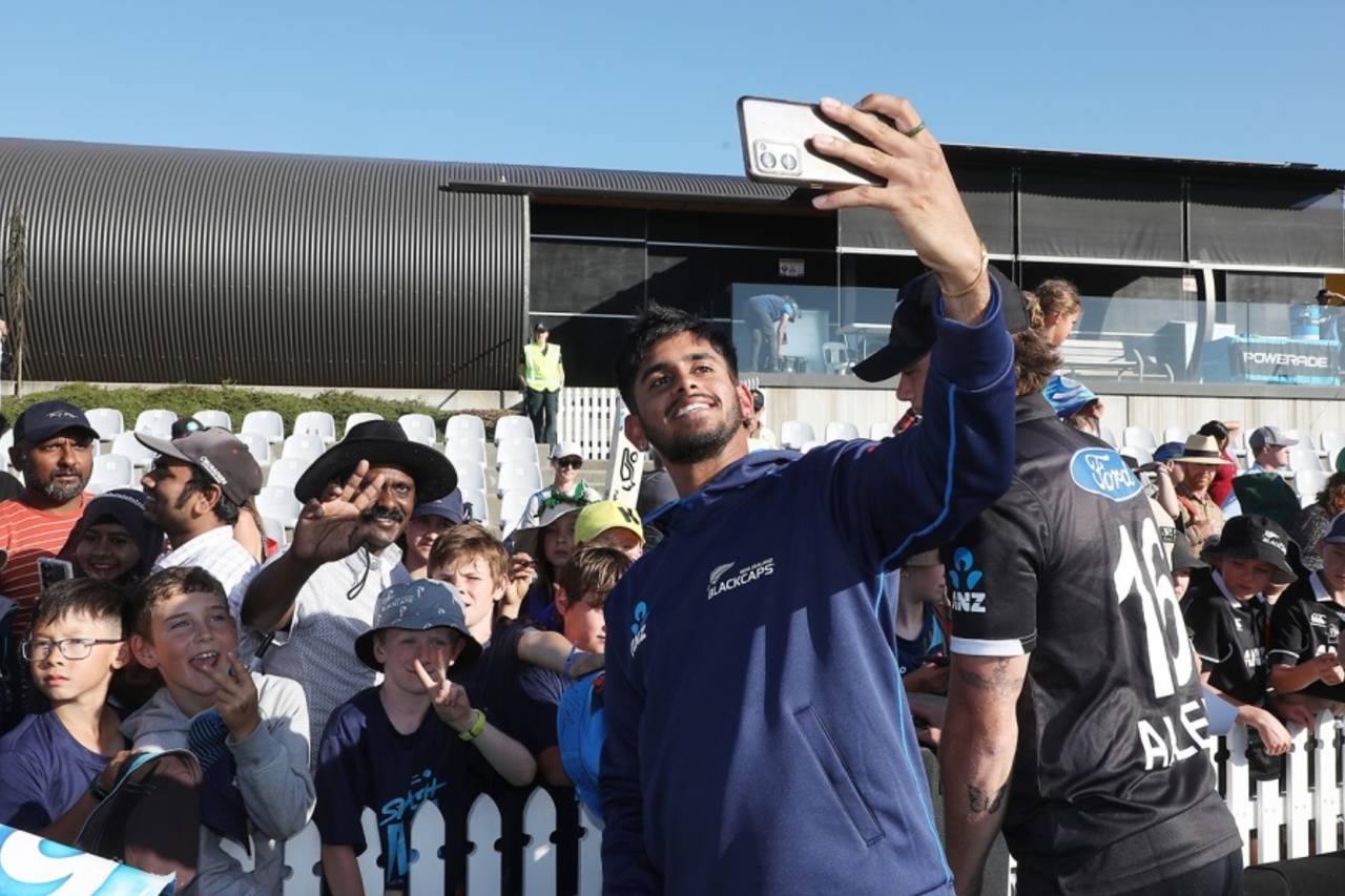 Adithya Ashok takes a selfie with fans, New Zealand vs Bangladesh, 2nd ODI, Nelson, December 20, 2023