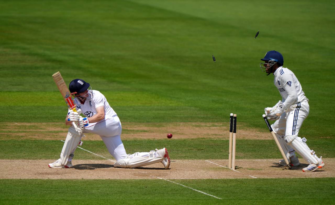 Harry Brook was bowled after missing the scoop, England vs India, 3rd Test, Lord's, 4th day, July 13, 2025