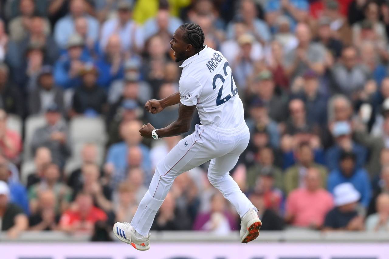 Jofra Archer struck in his first over on day two, England vs India, 4th Test, Manchester, 2nd day, July 24, 2025