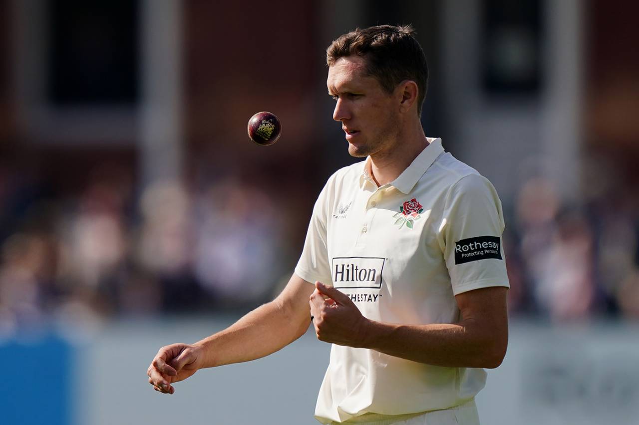 Will Williams tosses the ball in the air, Middlesex vs Lancashire, County Championship, Division Two, Lord's, 1st day, April 4, 2025