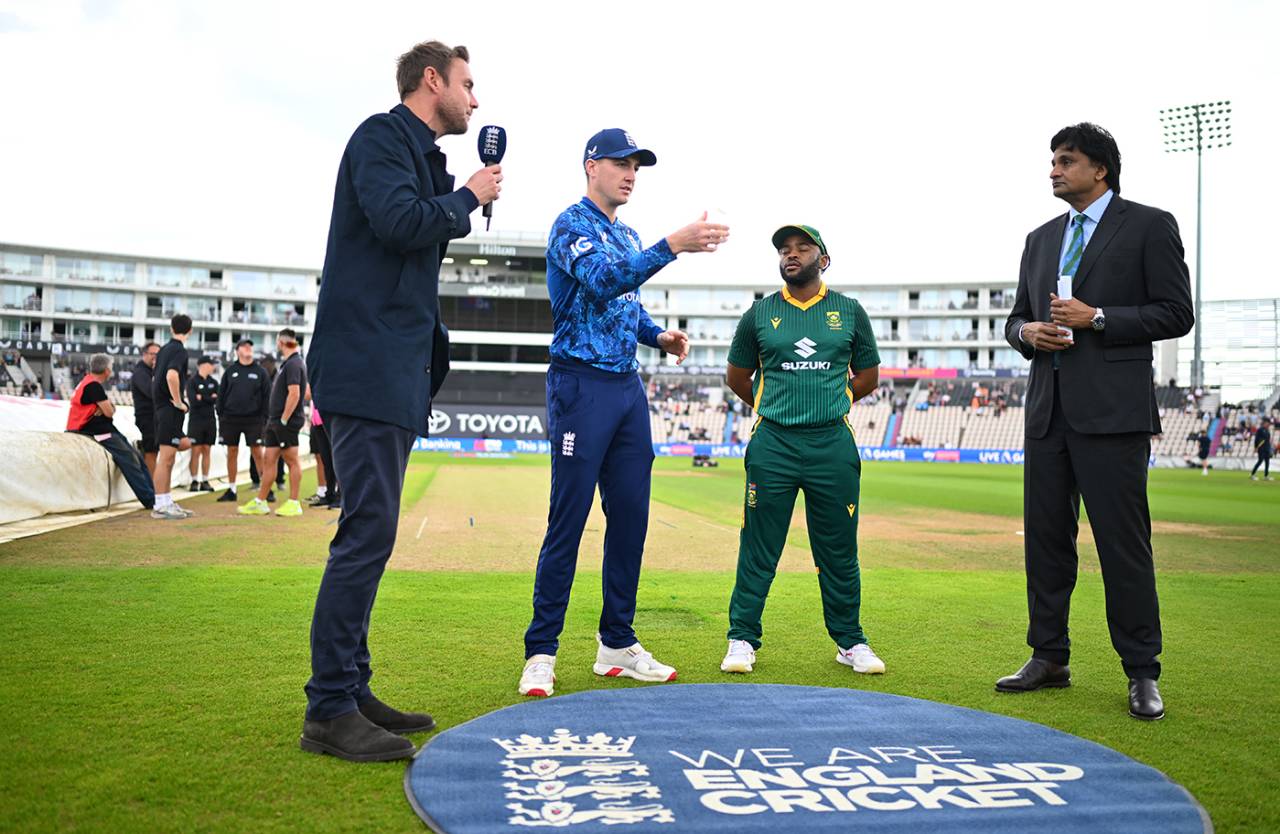 Harry Brook tosses the coin, England vs South Africa, 3rd ODI, Southampton, September 7, 2025