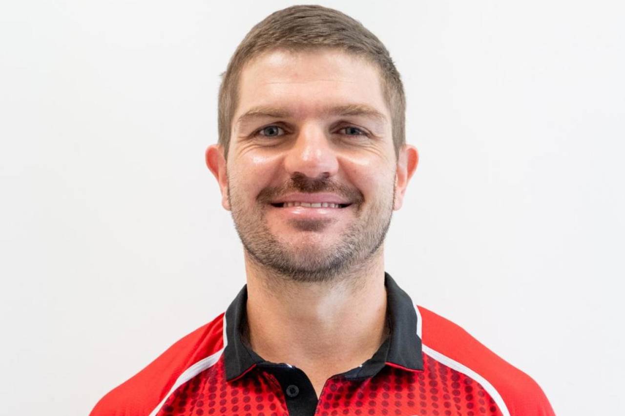 Martin Coetzee strikes a pose