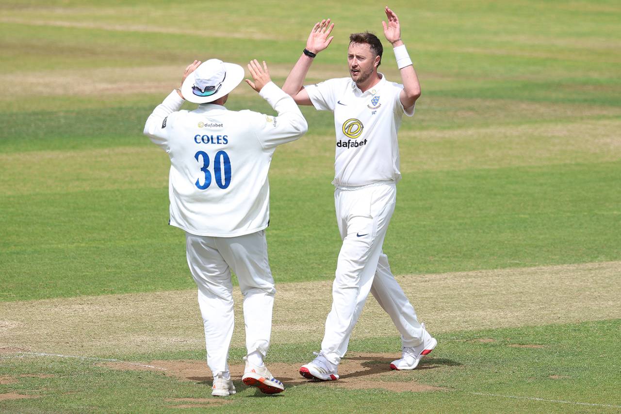 Ollie Robinson and James Coles exchange high fives, Durham vs Sussex, County Championship, Chester-le-Street, June 24, 2025