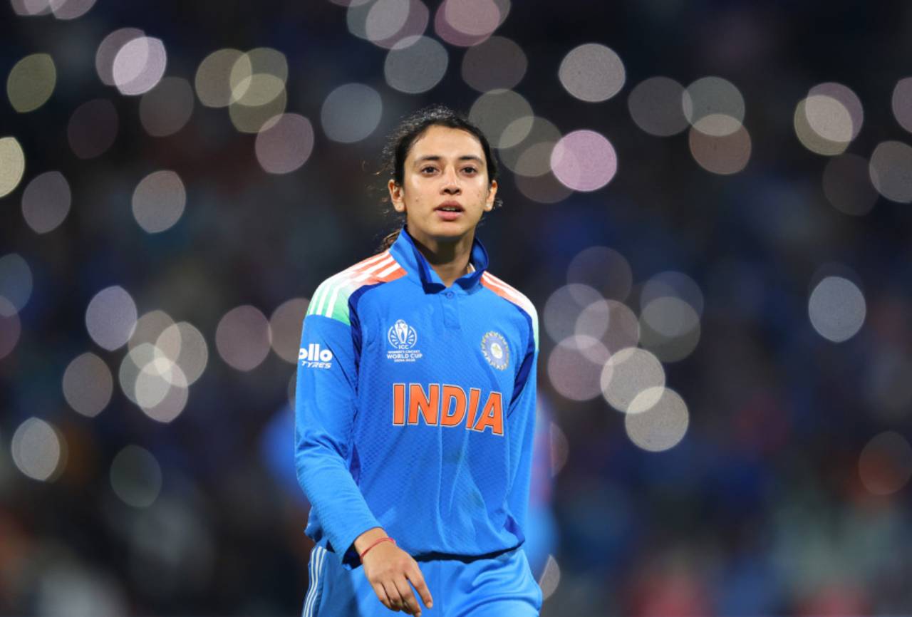 Smriti Mandhana looks on in the field, India vs South Africa, Women's World Cup final, Navi Mumbai, November 2, 2025
