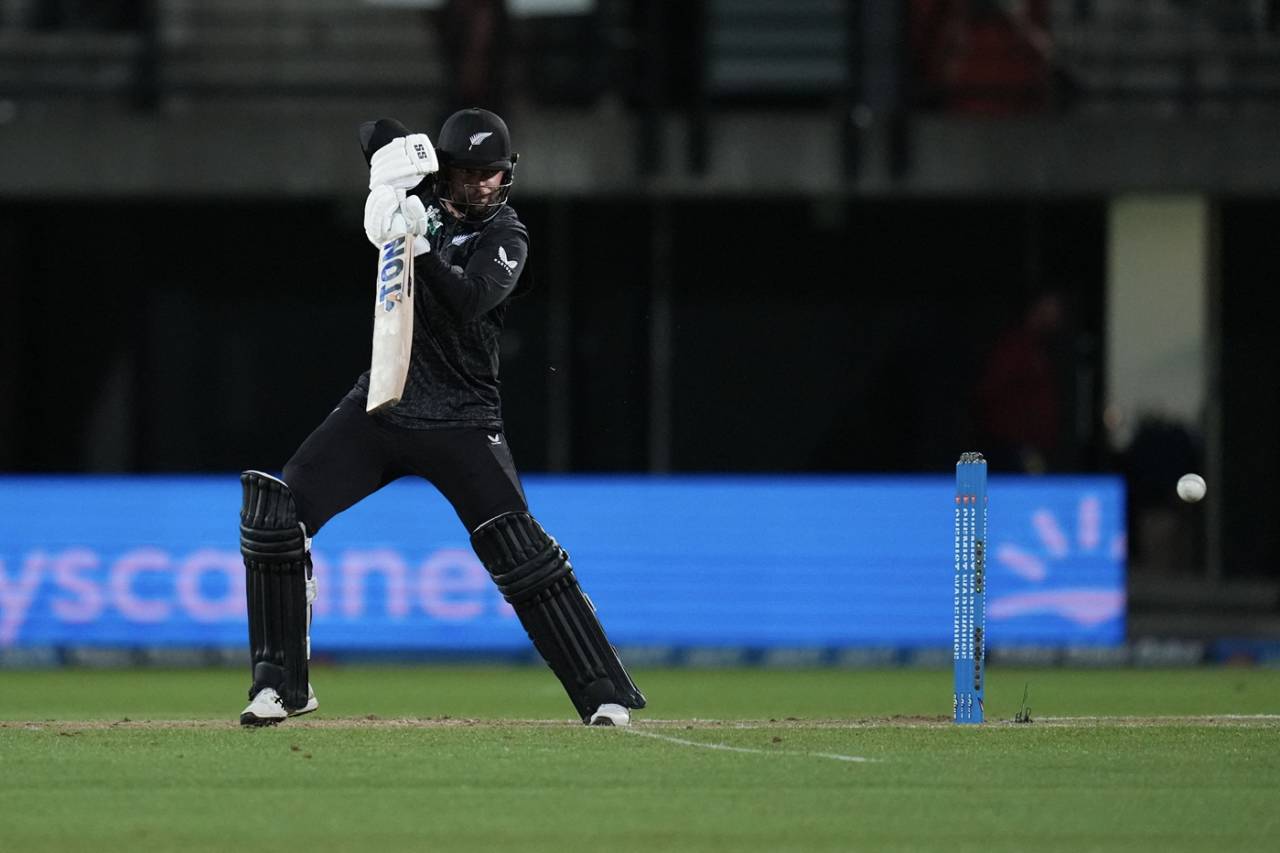 Devon Conway slices the ball away, New Zealand vs West Indies, 2nd ODI, Napier, November 19, 2025