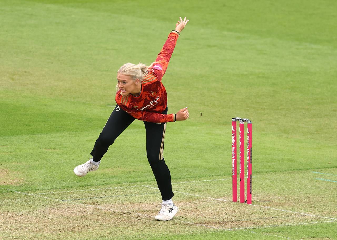 Sarah Glenn gets through the crease, The Blaze vs Warwickshire, Women's T20 Blast eliminator, The Oval, July 27, 2025