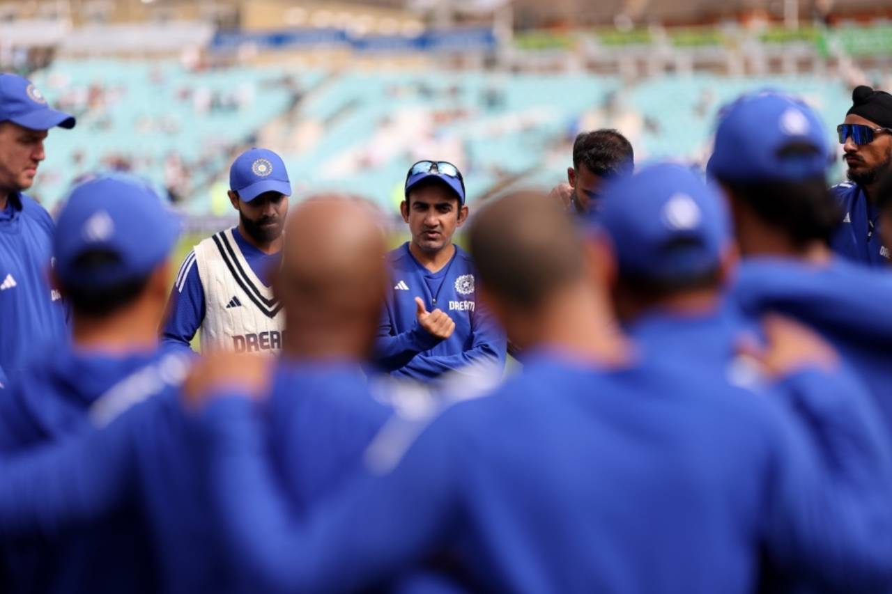 Gautam Gambhir addresses the Indian team before the second day's play, England vs India, 5th Test, 2nd day, The Oval, August 1, 2025